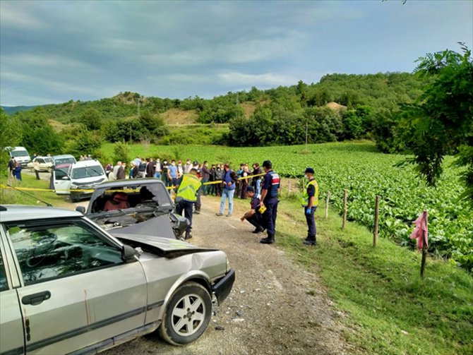 Kastamonu'da iki otomobil çarpıştı: 5 yaralı