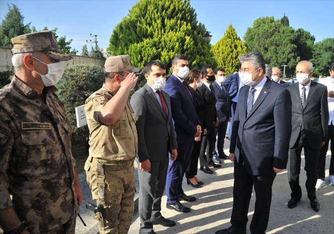 Osmaniye Valisi Erdinç Yılmaz, görevine başladı