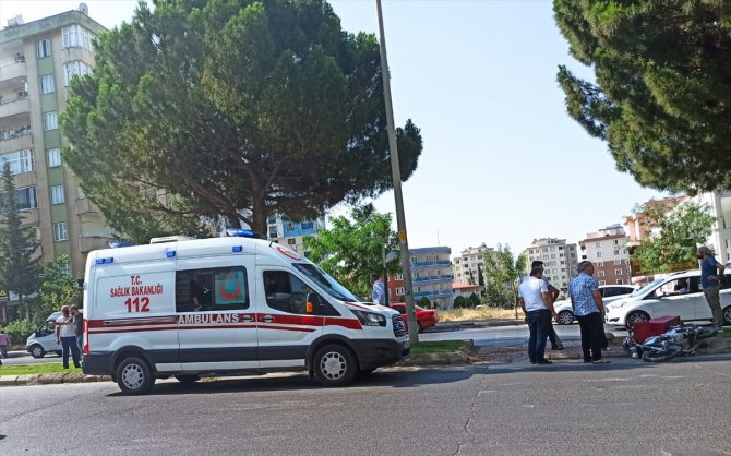 GÜNCELLEME - Kahramanmaraş'ta motosiklet yayaya çarptı: 2 ölü