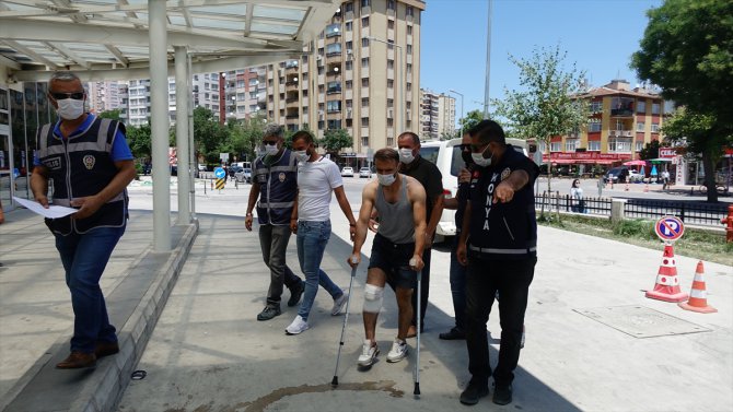Konya'da 9 kişinin yaralandığı silahlı kavganın zanlılarından 3'ü adliyeye sevk edildi