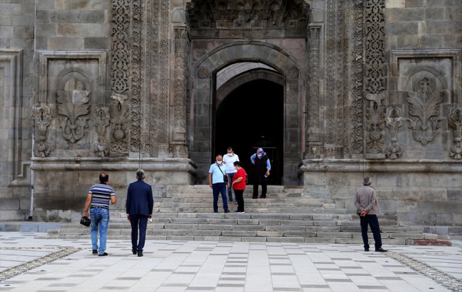 Erzurum'daki tarihi mekanlarda "normalleşme" yoğunluğu