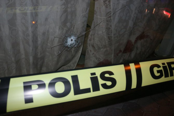 Adana'da kahvehanede silahlı saldırıya uğrayan kişi hayatını kaybetti