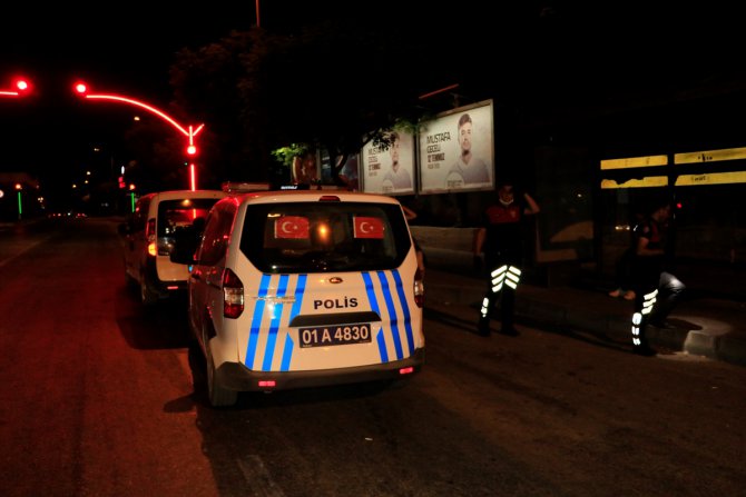 Adana’da ehliyetsiz sürücü 20 kilometrelik kovalamaca sonucu yakalandı