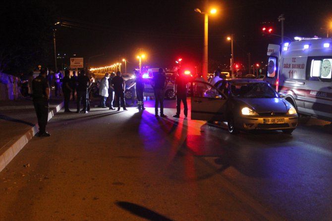 Osmaniye'de otomobilin çarptığı anne öldü, kızı ağır yaralandı