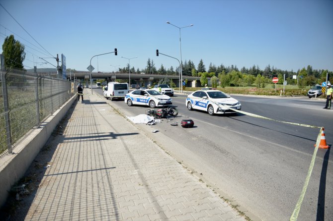 Eskişehir'de motosikletle kamyon çarpıştı: 1 ölü