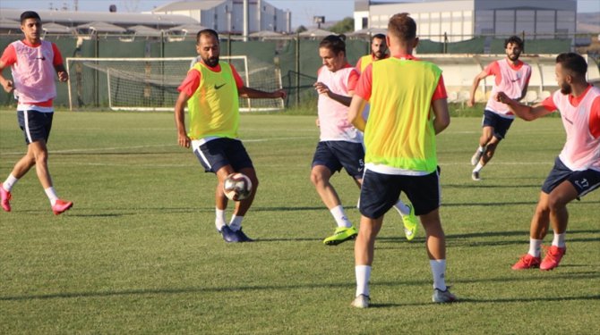 Bandırmaspor Teknik Direktörü Serdar Bozkurt: "Play-off'u zorlayabilirsek iyi olur"