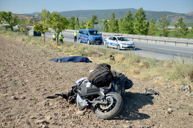 Eskişehir'de devrilen motosikletin sürücüsü öldü