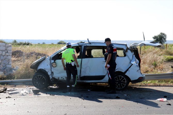 Kırklareli'nde fabrika işçileri işe giderken kaza yaptı: 2 ölü, 2 yaralı