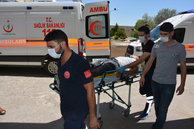 Şanlıurfa'da otomobil şarampole devrildi: 9 yaralı