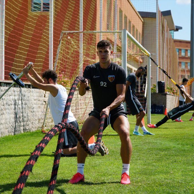 Kayserispor hazırlıklarını sürdürdü