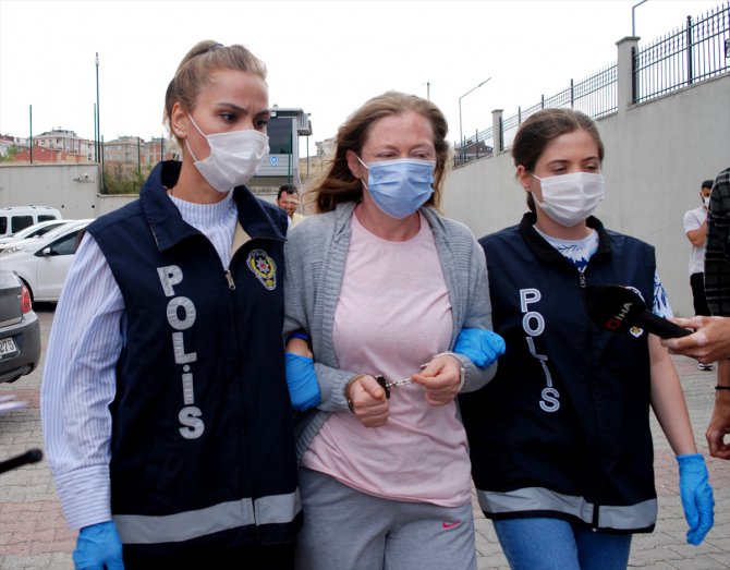 Sancaktepe'de temizlik için gittiği evlerde ziynet eşyası çalan şüpheli yakalandı