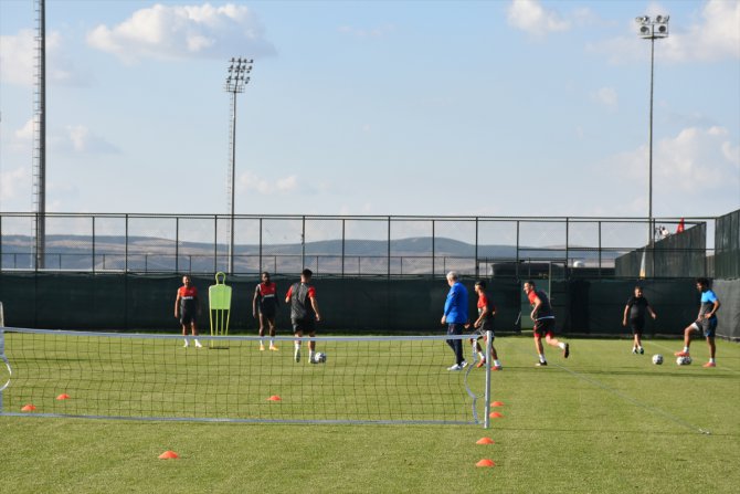 Gaziantep FK'nin Afyonkarahisar kampı sürüyor