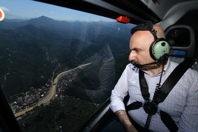 Bakan Karaismailoğlu, Giresun'da selden etkilenen bölgeleri havadan inceledi: