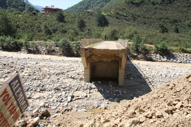 Ulaştırma ve Altyapı Bakanı Adil Karaismailoğlu, Giresun'daki sel bölgesinde: