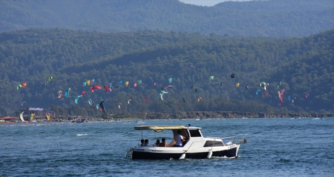 Muğla plajlarında sıcak hava yoğunluğu