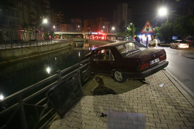 Adana'da sulama kanalına düşmekten demir korkuluk kurtardı