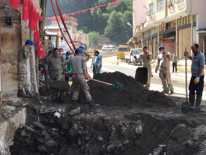 Giresun'da yaralar sarılıyor