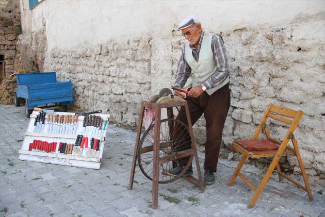 65 yıllık ekmek teknesi "bıçak bileme çarkı"yla 7 çocuk büyüttü