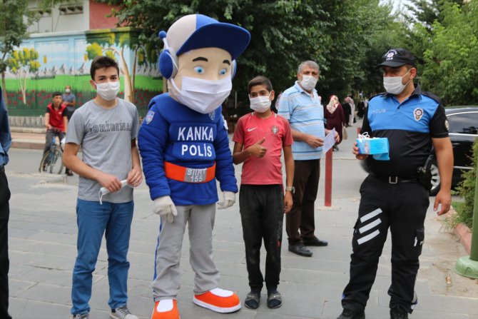 Siirt'te "Kanka Polis" ile Kovid-19 denetimleri yapıldı