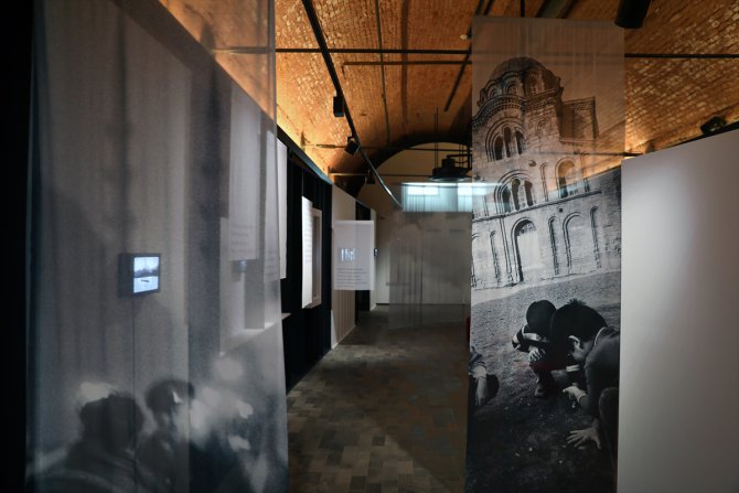 "Aynı Rüyanın İçinde" sergisi, Ara Güler Müzesi'nde ziyaretçilerini bekliyor