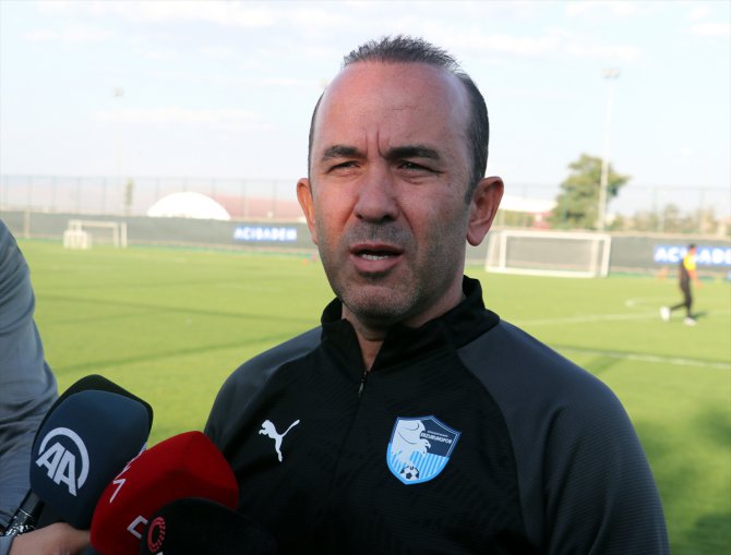 Erzurumspor Teknik Direktörü Mehmet Özdilek: "Saha avantajını kullanarak mücadelenin içinde olacağız"