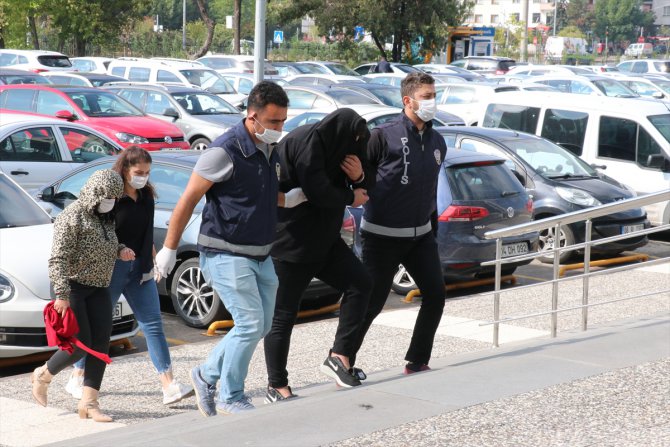 Bolu'da kuyumculara sahte altın satan 2 şüpheli yakalandı