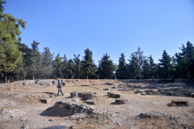 Mersin'deki Yumuktepe Höyüğü'nde koruma ve temizlik çalışması yapıldı