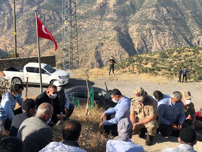 PKK'lı teröristlerin Daltepe ve Kalkancık köylerinde katlettiği 37 kişi törenle anıldı