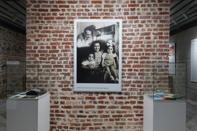 "Kültür ve Sanat Hayatımızda Ebüzziya Ailesi" sergisi açıldı