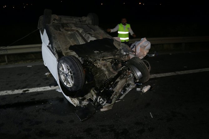 Osmaniye'de iki otomobil çarpıştı: 2 ölü, 9 yaralı