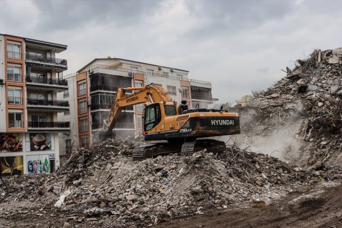 Depremden etkilenen Osmaniye'de ilk etapta 7 bin 100 kalıcı konutun projesi hazır