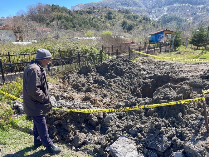 Bartın'da sit alanında kepçeyle izinsiz kazı yapan 4 kişi suçüstü yakalandı