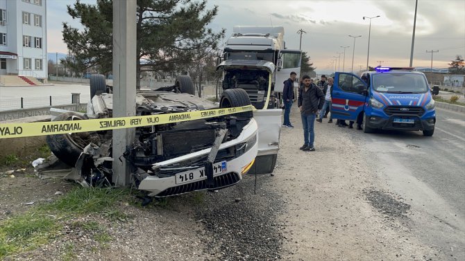 Elazığ'daki trafik kazasında 5 kişi yaralandı