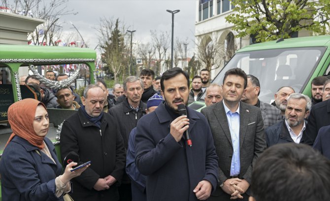 Deprem bölgesi dönüşü kazada ölen Bağcılar Belediyesi çalışanları, son yolculuğuna uğurlandı