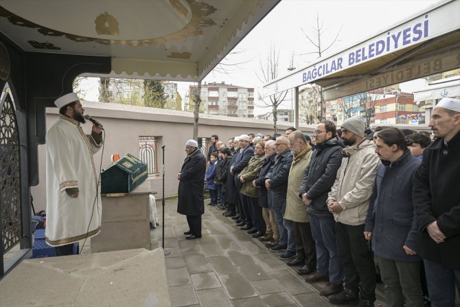 Deprem bölgesi dönüşü kazada ölen Bağcılar Belediyesi çalışanları, son yolculuğuna uğurlandı