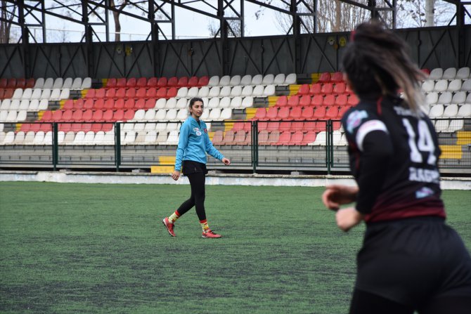 Ragbi Kadın Milli Takımı oyuncusu Ayça Akçınar, olimpiyat hayaliyle çalışıyor