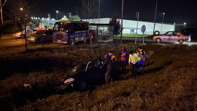 Sakarya’da 4 aracın karıştığı kazada 1 kişi yaralandı