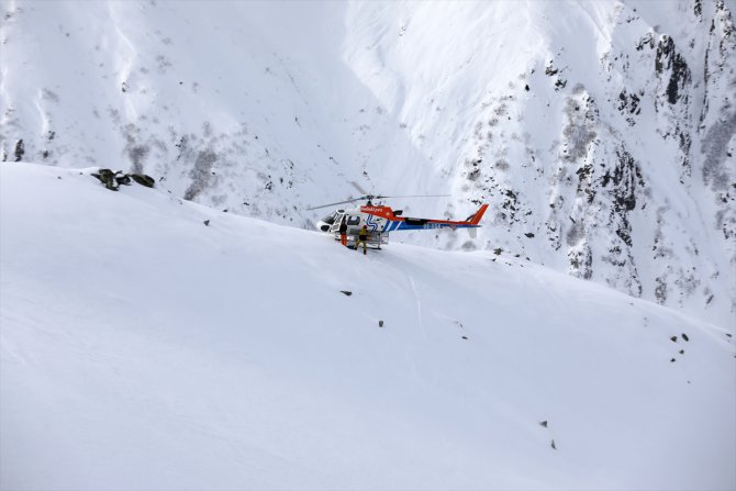 Kaçkar Dağları'nda heliski yoğunluğu yüzleri güldürdü