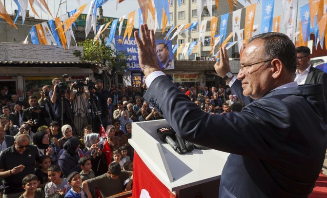 Adalet Bakanı Bozdağ, AK Parti Hilvan Seçim İrtibat Bürosu'nun açılışında konuştu: