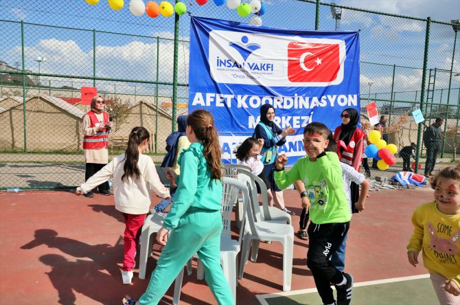 Kahramanmaraş'ta üç vakıf depremzede çocuklara yönelik etkinlik düzenledi