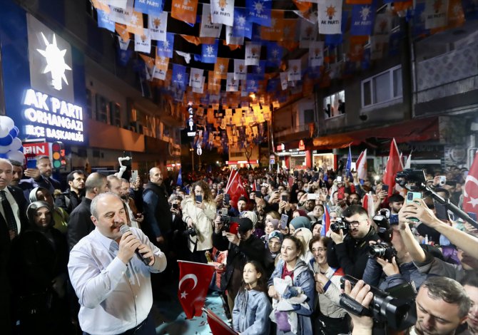 Sanayi ve Teknoloji Bakanı Varank, Orhangazi'de seçim ofisi açılışında konuştu: