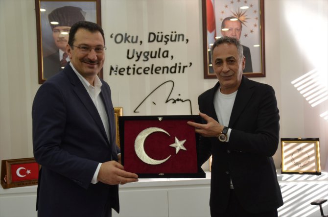 AK Parti Genel Başkan Yardımcısı Yavuz, Ağrı'da ziyaretlerde bulundu
