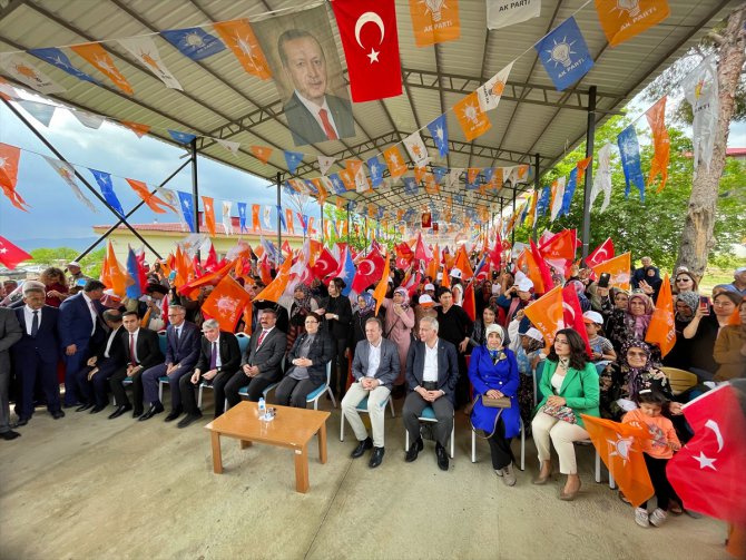 Aile ve Sosyal Hizmetler Bakanı Yanık, Osmaniye'de vatandaşlara hitap etti: