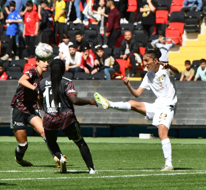 Turkcell Kadın Futbol Süper Ligi çeyrek final