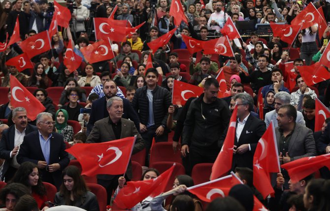 Bakan Akar, Kayseri'de "Efsanenin Doğuşu TOGG" seminerinde konuştu: