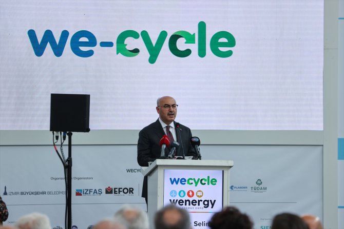 İzmir'de WENERGY fuar ve kongresi ile WE-CYCLE fuarı başladı