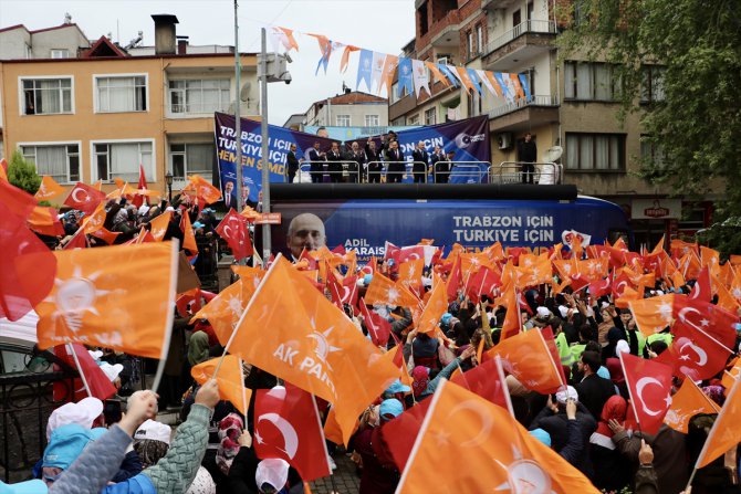 Bakan Karaismailoğlu, Beşikdüzü'nde konuştu: