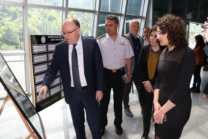 Müzeler Günü'nde depremzede öğrencilerden "Vefa Panosu" ile madencilere teşekkür