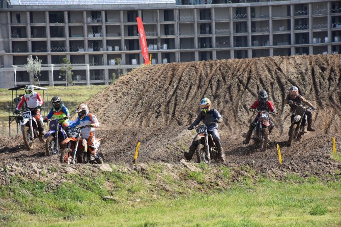 Türkiye, Avrupa Gençler ve BMU Motokros Şampiyonaları Afyonkarahisar'da başladı