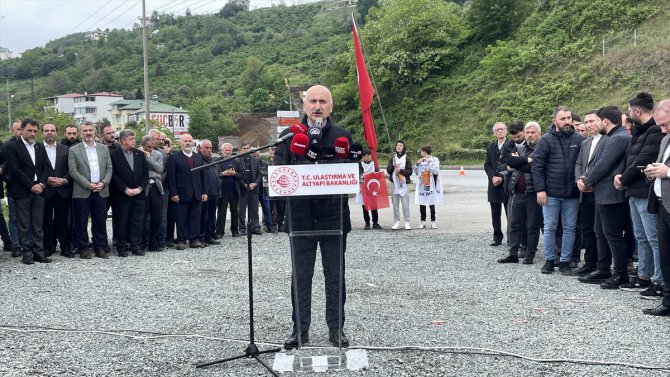 Ulaştırma ve Altyapı Bakanı Karaismailoğlu, Trabzon'da konuştu: